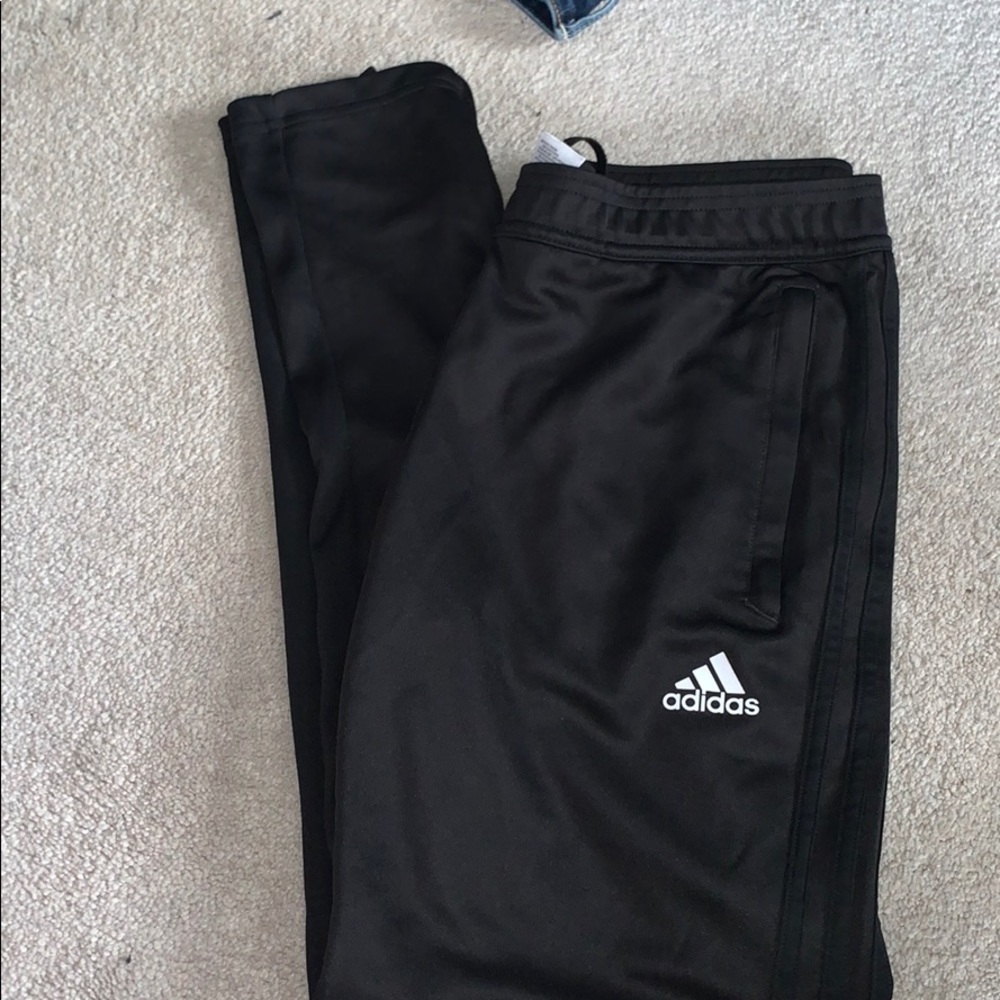 Addis’s women joggers